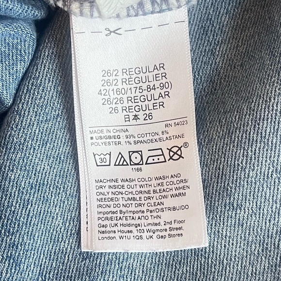 Gap Women’s High Rise Kick Fit Jean Medium Wash Size 26/2 Regular - Picture 12 of 12